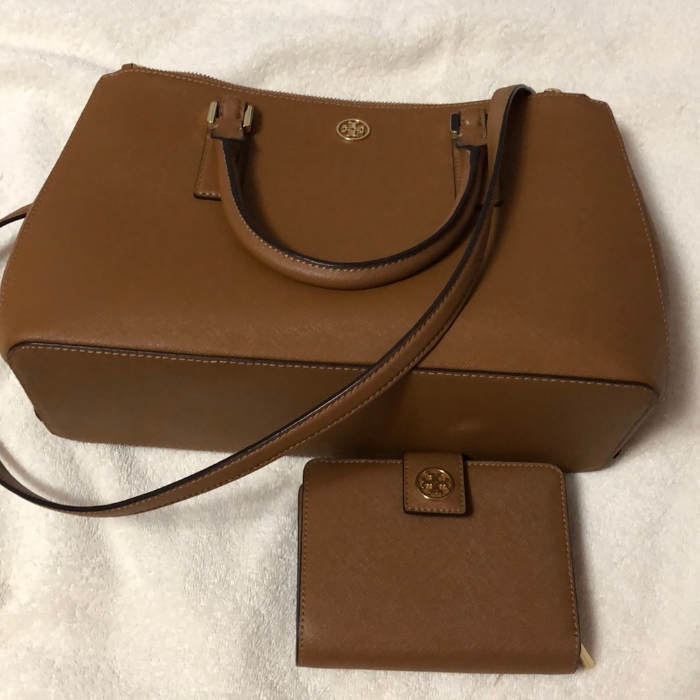 Tori Burch purse and wallet